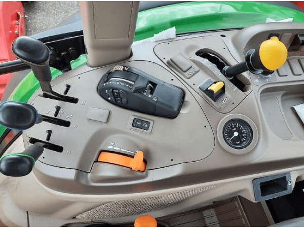 Трактор John Deere 5100M (2023)