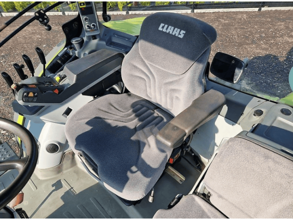 Трактор Claas Axion 830 (2014)