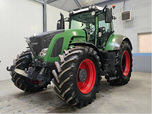 Трактор Fendt 927  VARIO (2013)