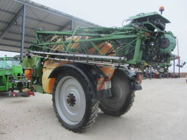 Причіпний обприскувач Amazone UX 5200 (2007)