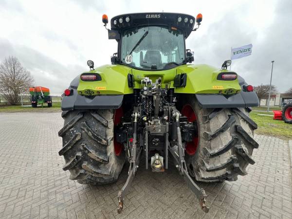 Трактор Claas Axion 930 (2015)