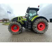 Трактор Claas Axion 930