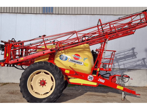 Причіпний обприскувач Hardi Commander 2600 (2006)