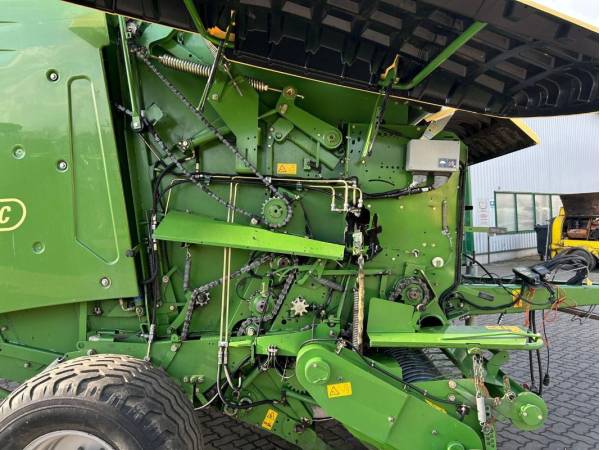 Прес-підбирач Krone Comprima V 180 (2012)