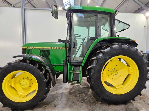 Трактор John Deere 6200 (1994)