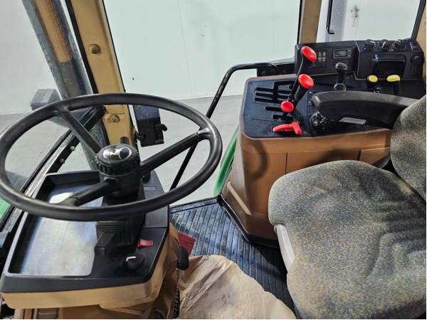 Трактор John Deere 6200 (1994)