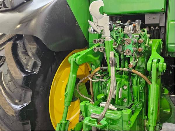 Трактор John Deere 7530 (2011)