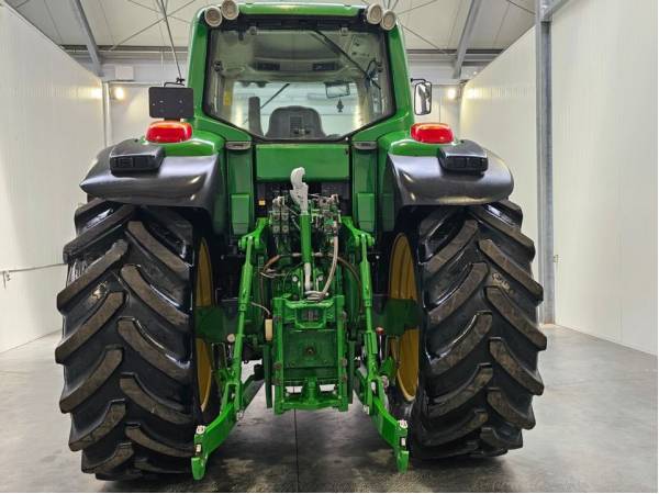 Трактор John Deere 7530 (2011)