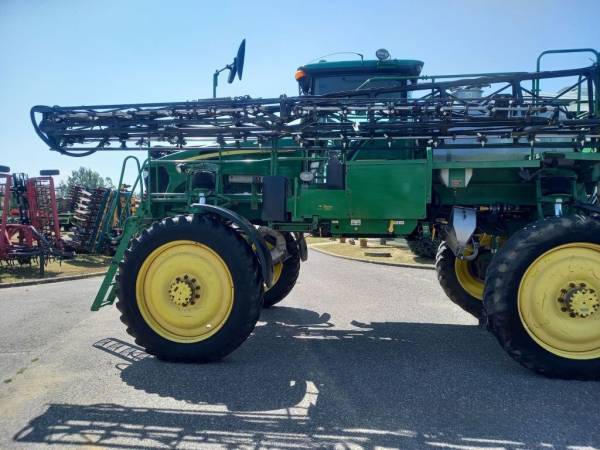 Самохідний обприскувач John Deere 4730 (2017)