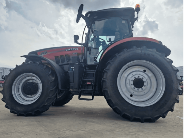 Трактор Case IH Puma 220 (2021)