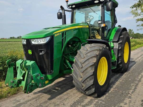 Трактор John Deere 8285R (2012)