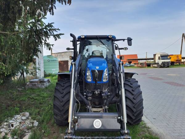 Трактор New Holland T6.165AC (2015)