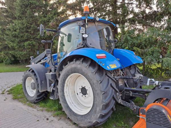 Трактор New Holland T6.165AC (2015)