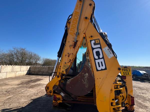 Екскаватор-навантажувач JCB 3CX (2013)