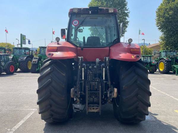 Трактор Case IH Magnum 340 (2011)