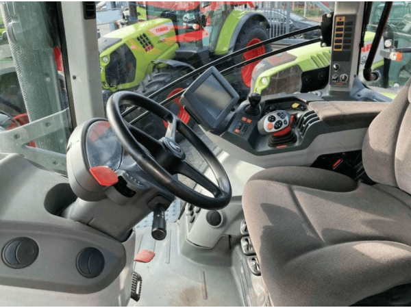Трактор Claas Axion 870 (2016)