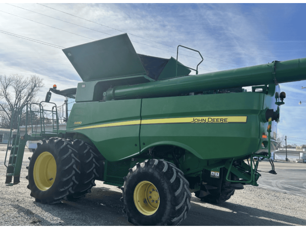Комбайн John Deere S690 (2012)