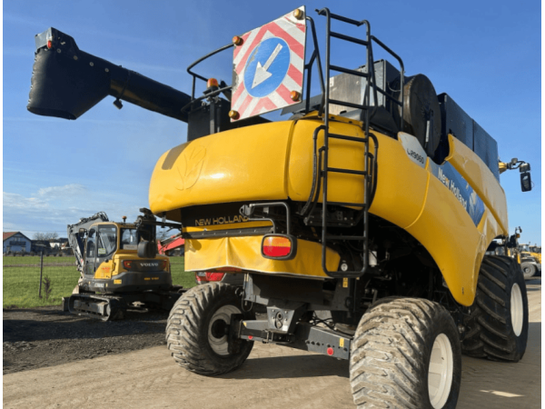 Комбайн New Holland CR 9060 (2008)