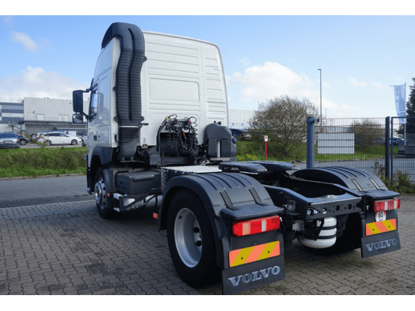 Тягач Volvo FM450 (2015)