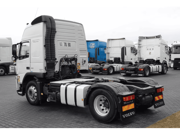 Тягач Volvo FM450 (2011)
