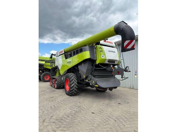Комбайн Claas Lexion 8900TT (2020)