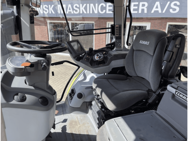 Трактор Claas ARION 650 (2016)