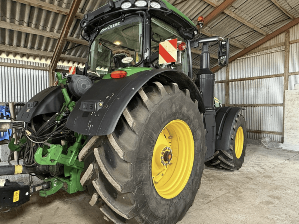 Трактор John Deere 8320R (2019)