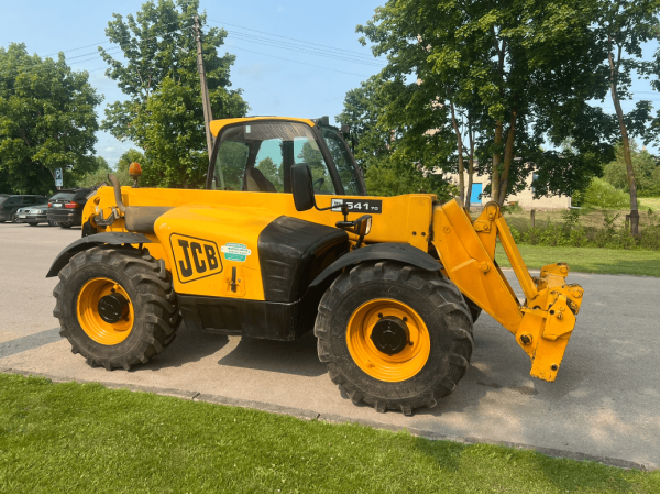 Навантажувач JCB 541-70 (2008)