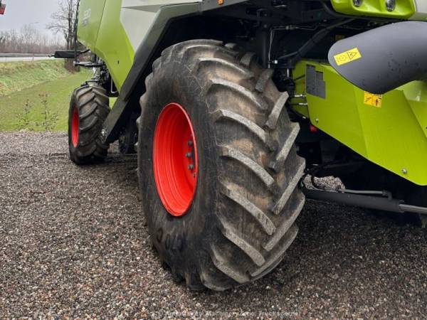 Комбайн Claas Trion 530 (2023)