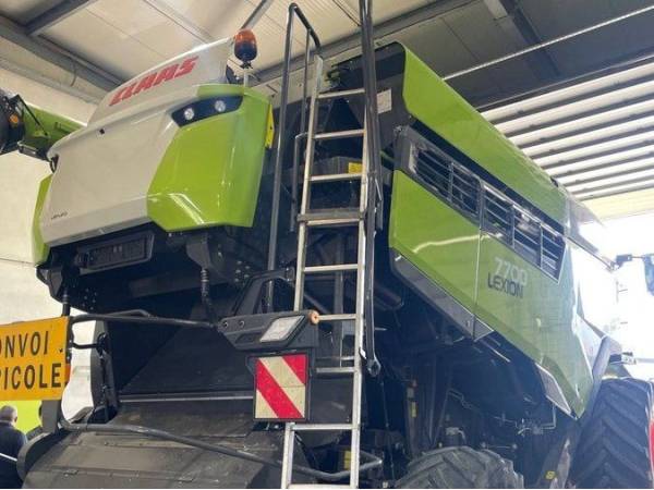Комбайн Claas Lexion 7700 (2021)