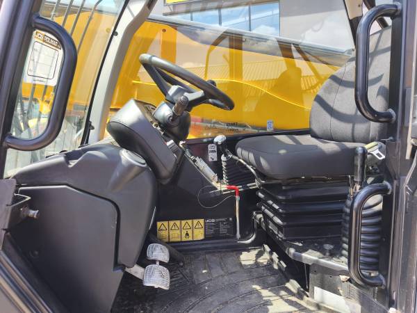 Навантажувач JCB 540-140 (2018)