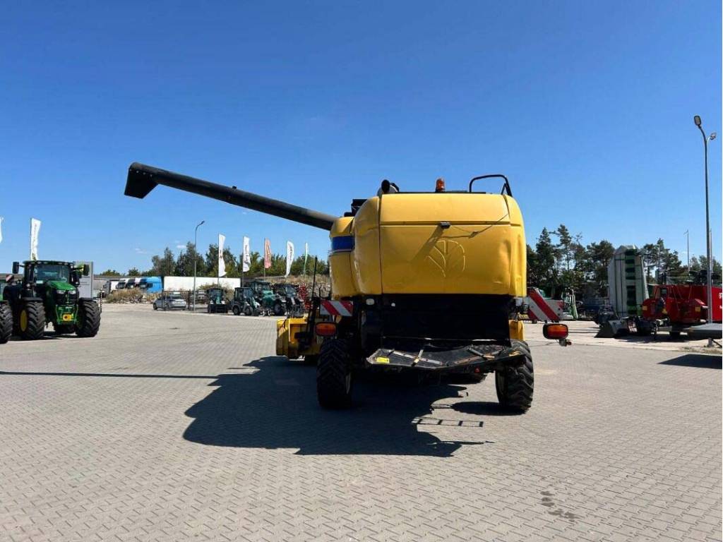 Зерноуборочный комбайн New Holland CX 6080 (2014) - ТриДаАгро - С