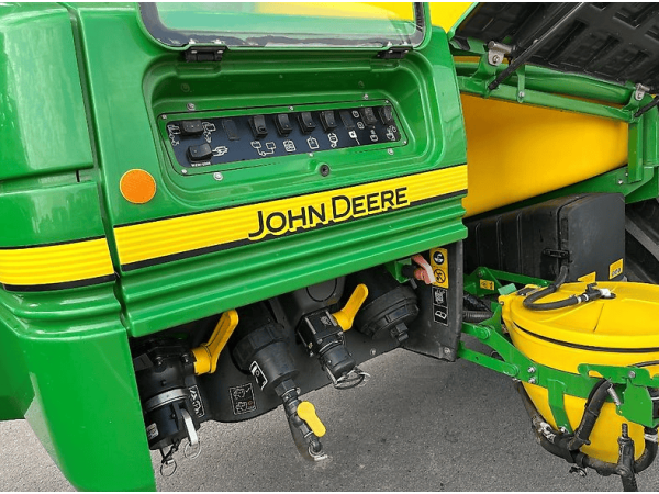 Причіпний обприскувач John Deere R962i (2017)