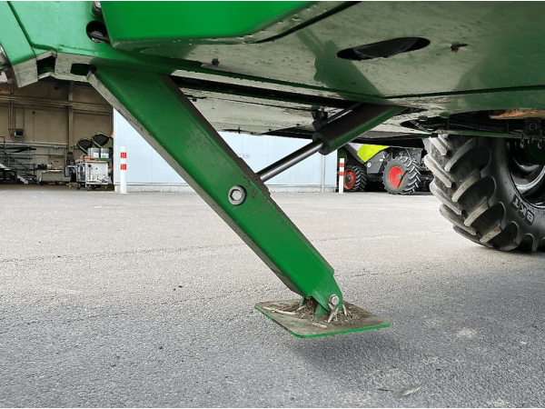 Причіпний обприскувач John Deere R962i (2017)
