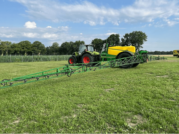 Причіпний обприскувач John Deere R962i (2017)