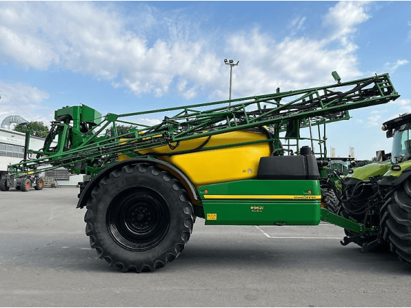 Причіпний обприскувач John Deere R962i (2017)