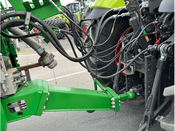 Причіпний обприскувач John Deere R962i (2017)