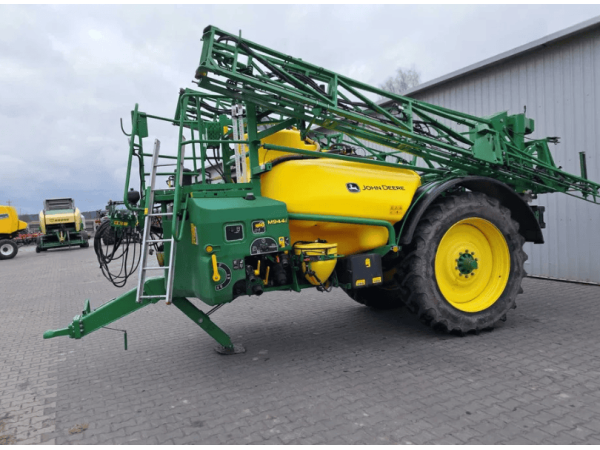 Причіпний обприскувач John Deere M944i (2018)