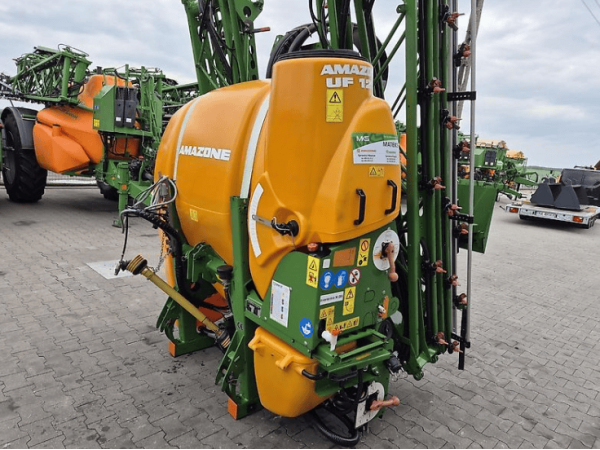 Навісний обприскувач Amazone UF 1201 (2010)