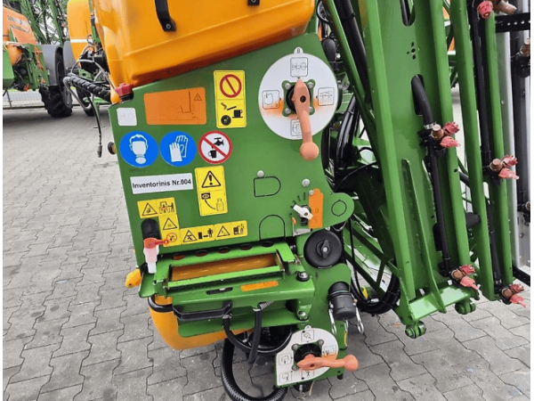 Навісний обприскувач Amazone UF 1201 (2010)