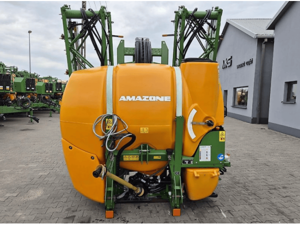 Навісний обприскувач Amazone UF 1201 (2010)