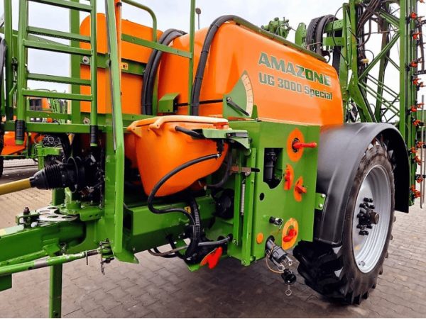 Причіпний обприскувач Amazone UG 3000 Special (2015)