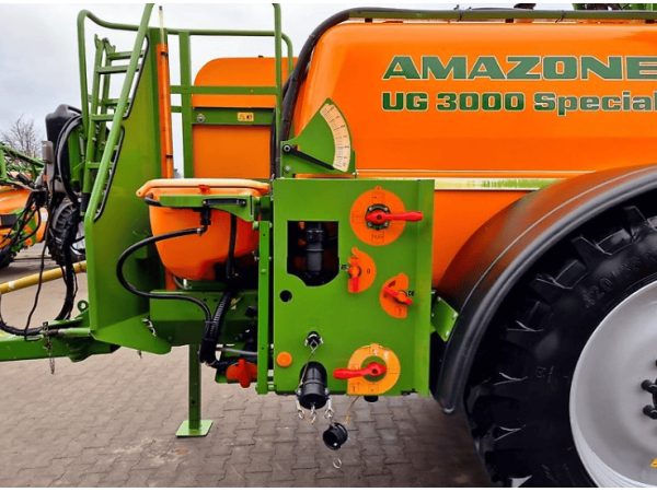 Причіпний обприскувач Amazone UG 3000 Special (2015)