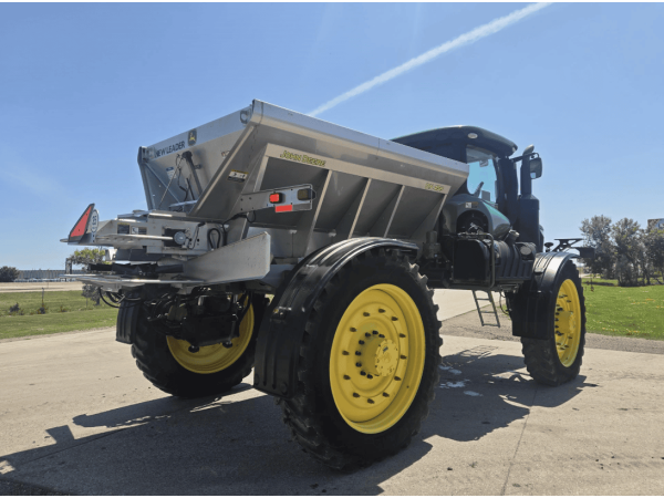 Розкидач сухих добрив John Deere R4045 (2020)