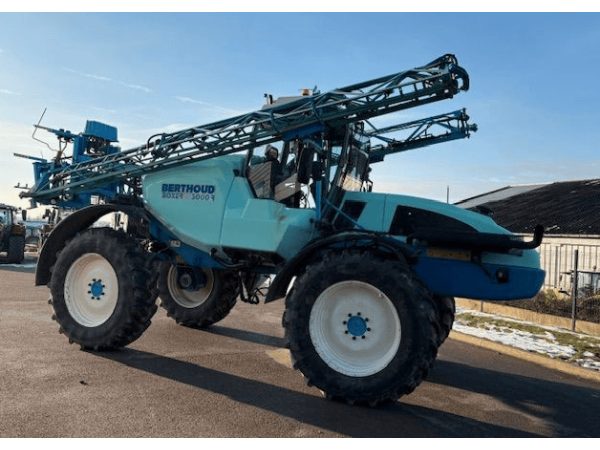 Самохідний обприскувач Berthoud Boxer 3000R (2001)