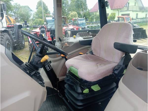 Трактор John Deere 6115D (2015)
