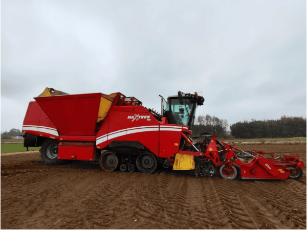 Свеклоуборочный комбайн Grimme Maxtron 620 (2013)