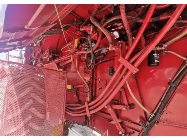 Комбайн Case IH 2388 (1999)