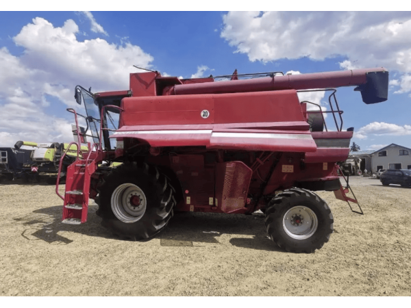 Комбайн Case IH 2388 (1999)