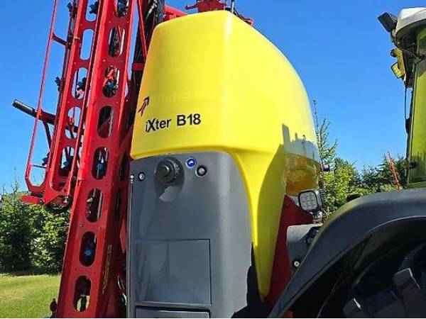 Навісний обприскувач  Kverneland iXter B18 (2016)